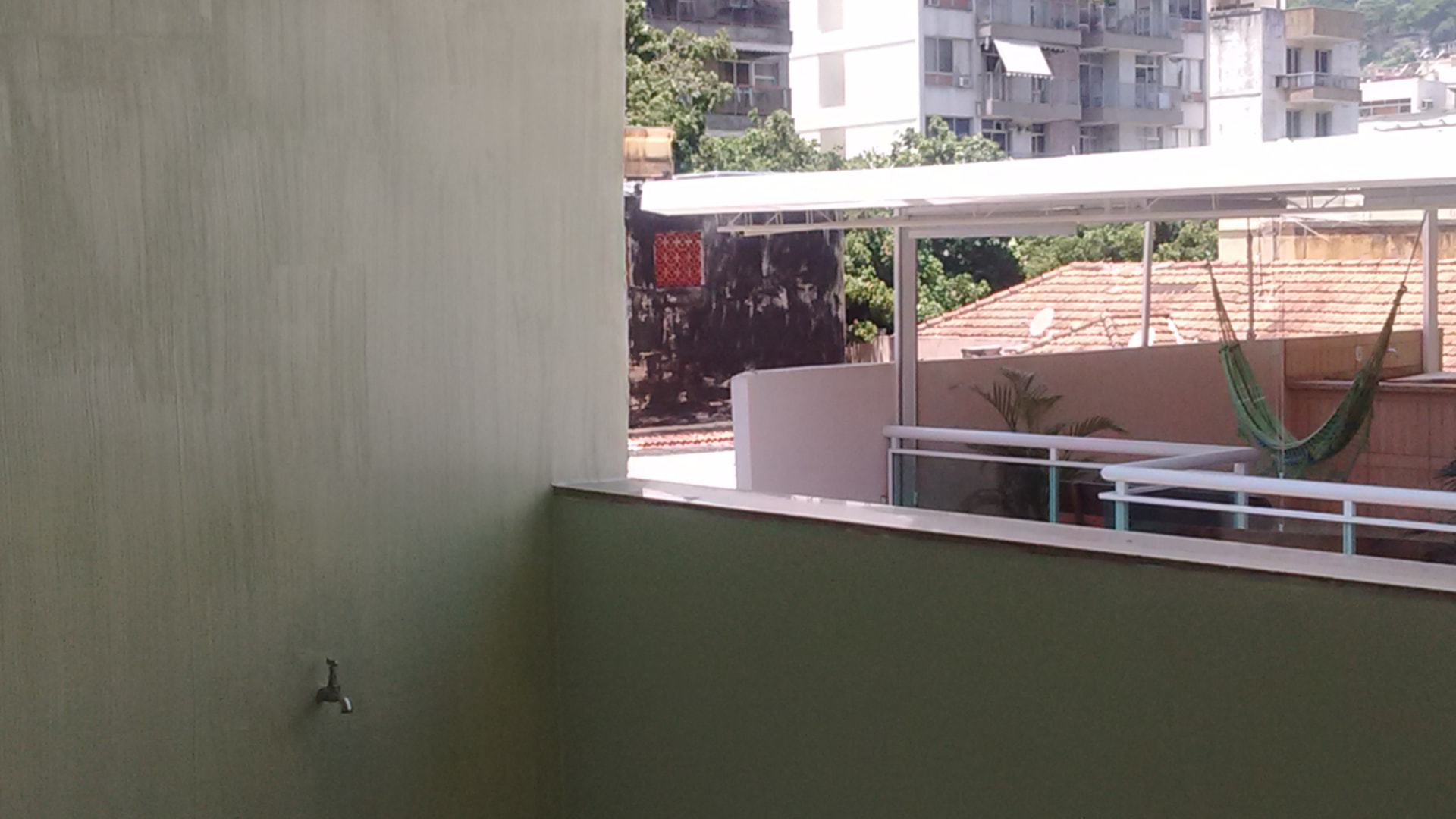 Área externa recuperada em obra da Congil no Rio de Janeiro